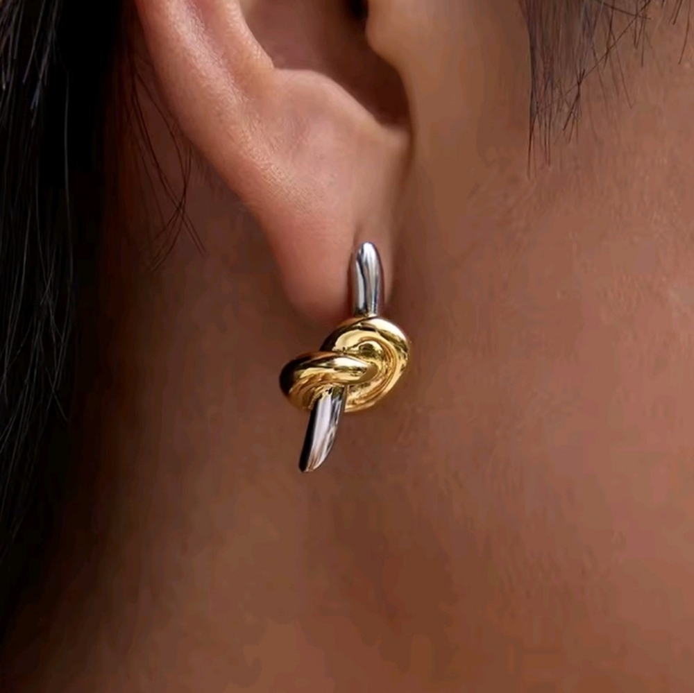 New! Two Tone Knot Earrings 18k Gold Plated | Dainty •  NWOT 2015C
